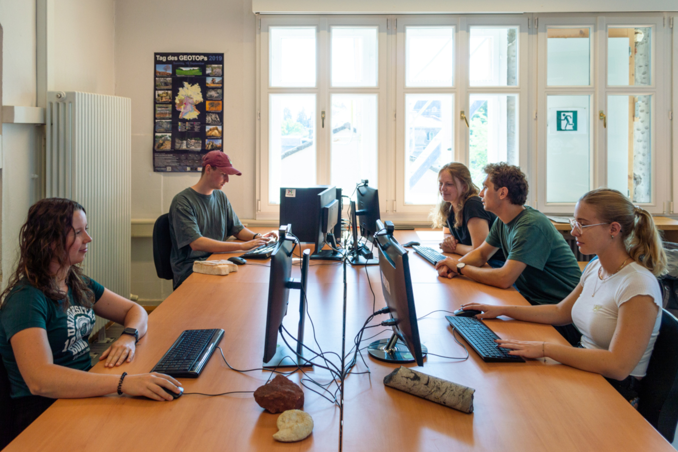 SimonFuhrmann-22-08-23-Studenten.jpg